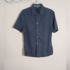H&M  SHORT SLEEVES SHIRT FOR MAN.